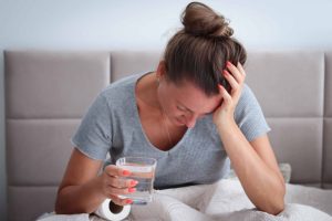 B12 deficiency in women symptoms